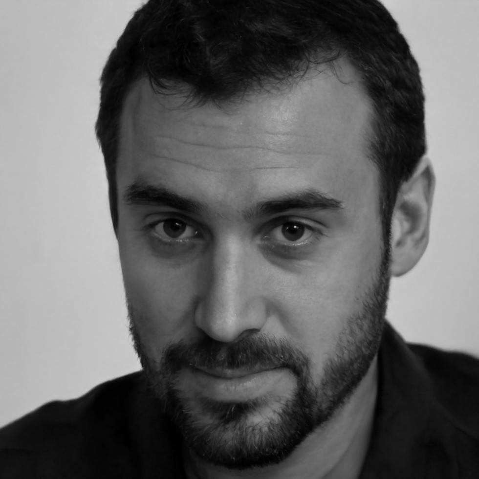 Retrato profesional de Llorenç Batalla